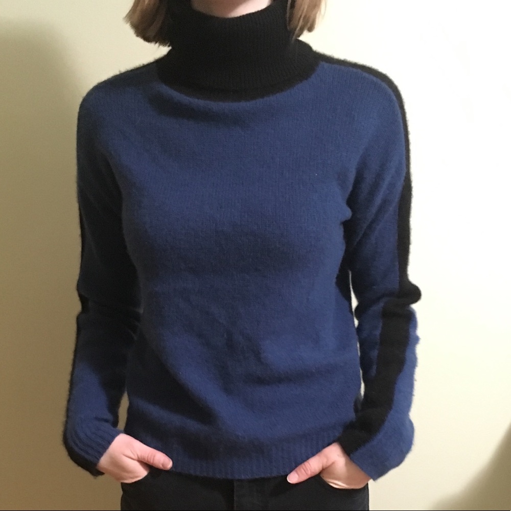 100% cashmere turtleneck sweater